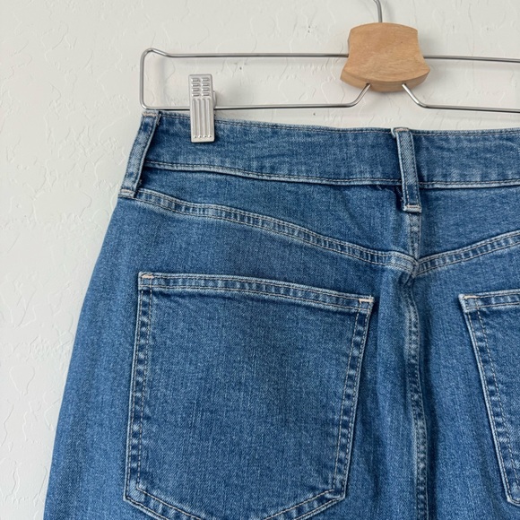 GAP Denim Skirt with Front Slit Size 8/29 - Picture 4 of 7
